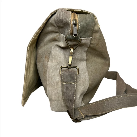 Vintage Addiction All We Need is Love Recycled Canvas Crossbody - Picture 4 of 5